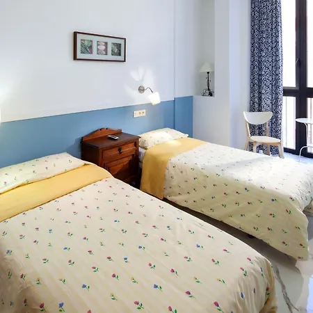 Pena 5 * Malaga